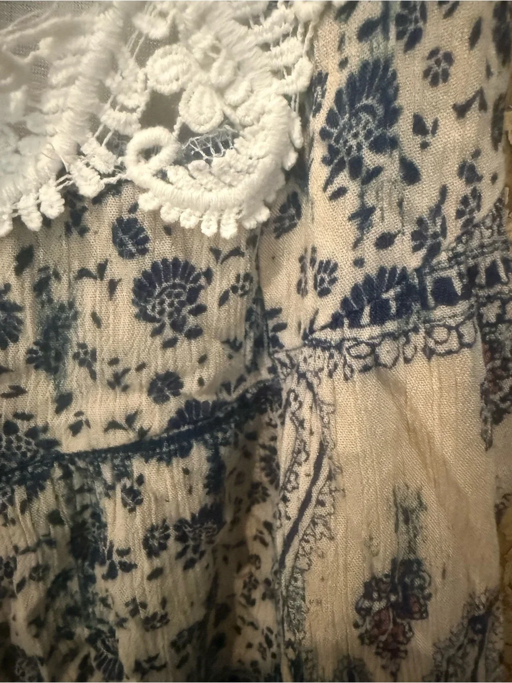 Sleeveless Boho Paisley Tank Top - Blue & White